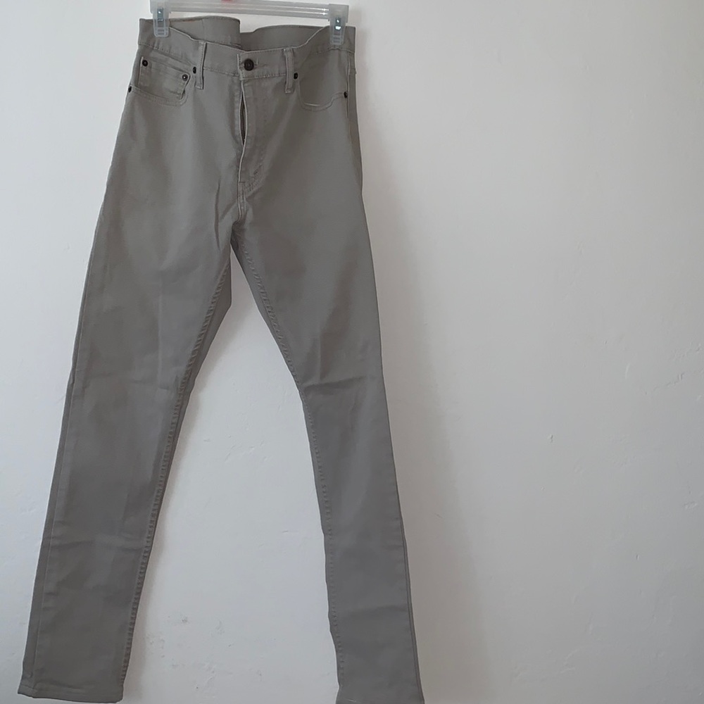 Levi’s - Picture 3 of 4